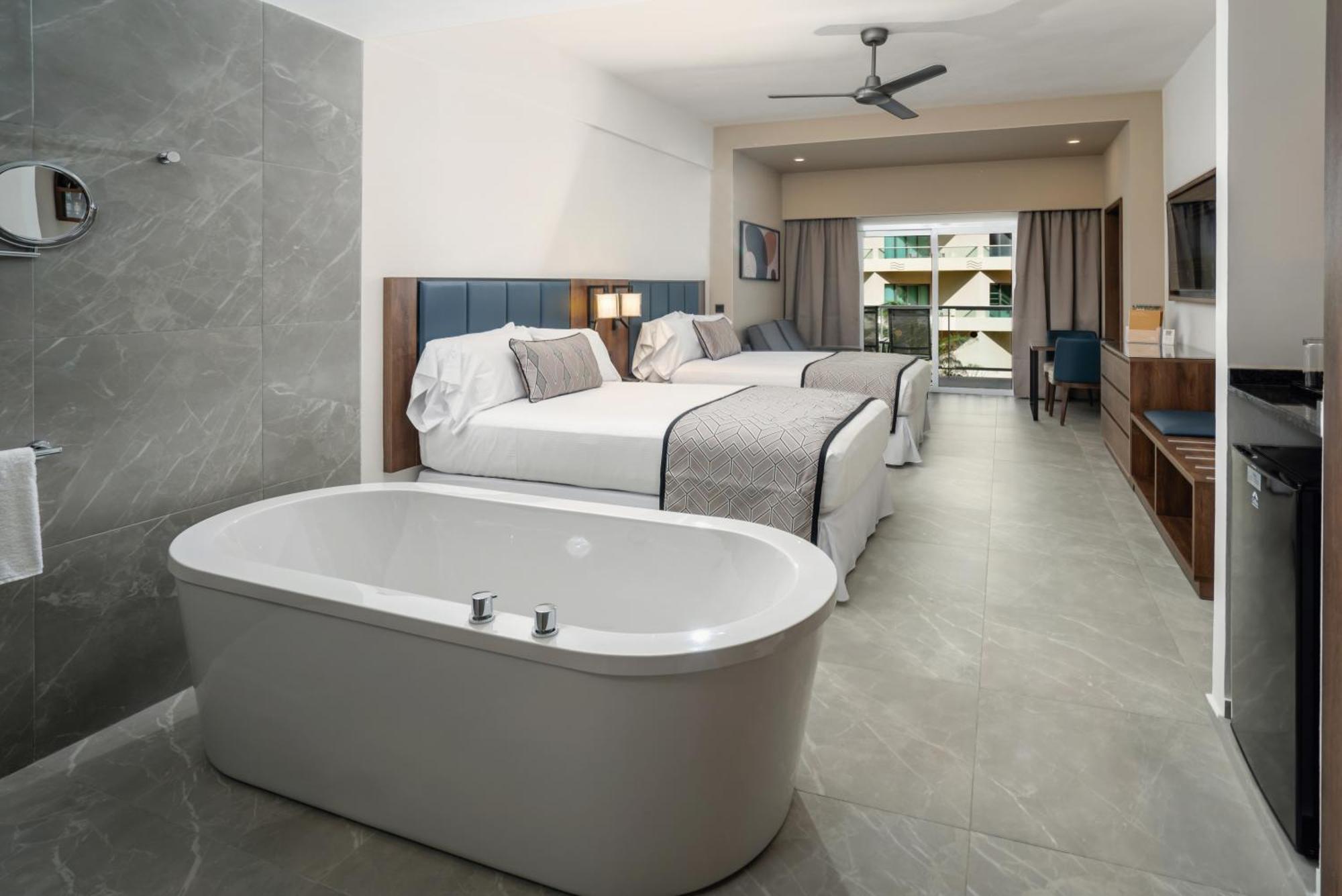 Junior Suite,1610779733:JPEG